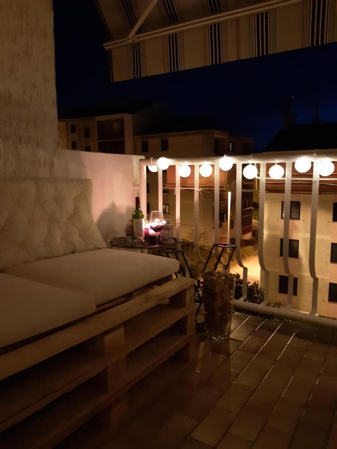 Art Apartment Pula Exterior photo