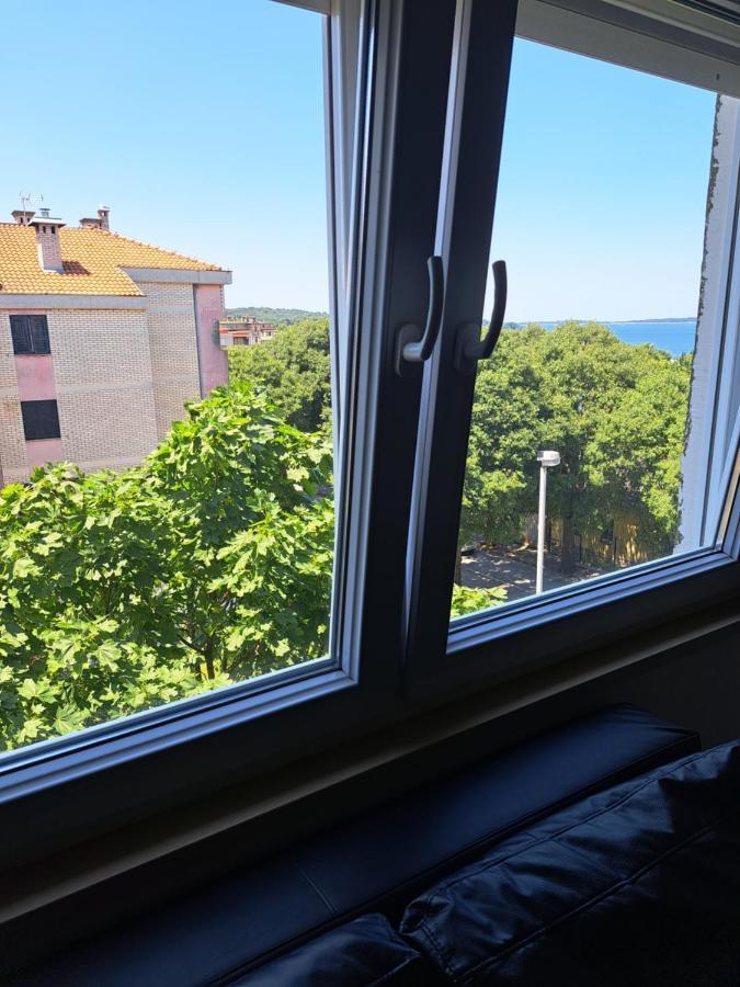 Art Apartment Pula Exterior photo