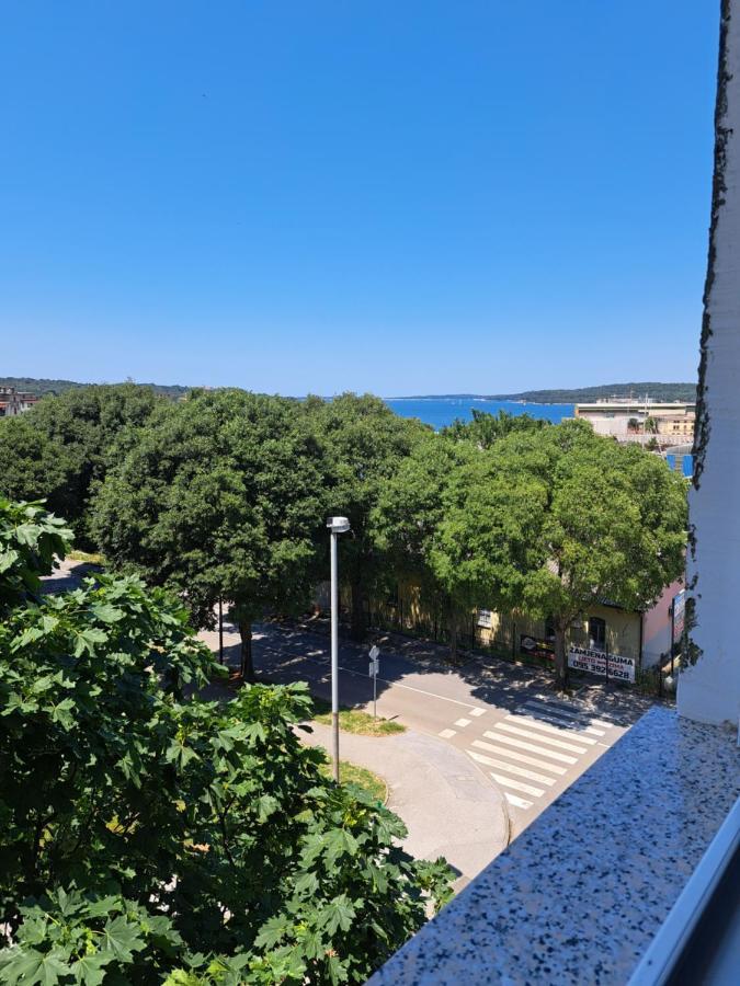 Art Apartment Pula Exterior photo